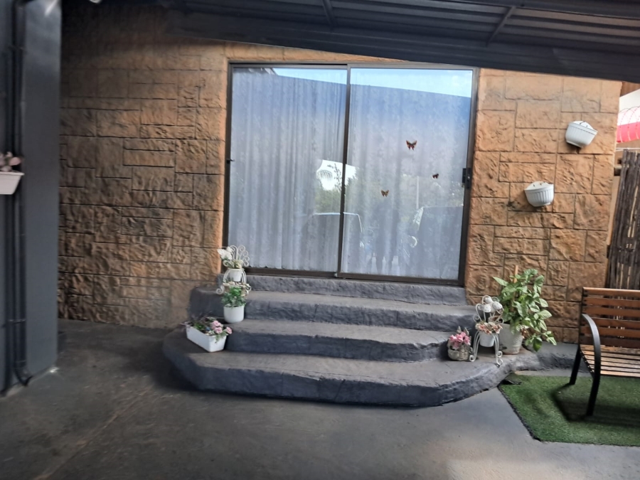 3 Bedroom Property for Sale in Rustenburg Ext 4 North West